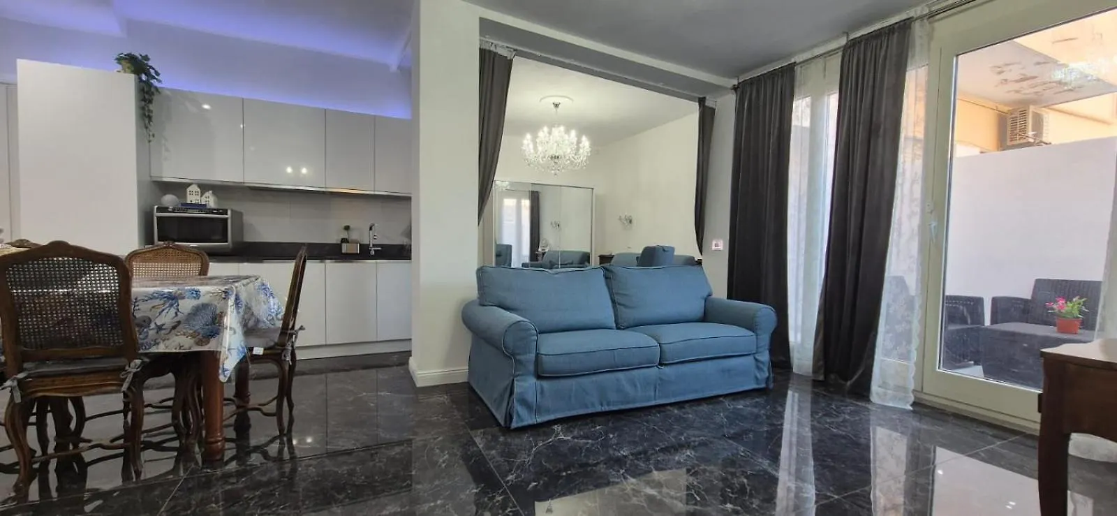 Hotel Mb Monolocale In Via XX Settembre Cagliari