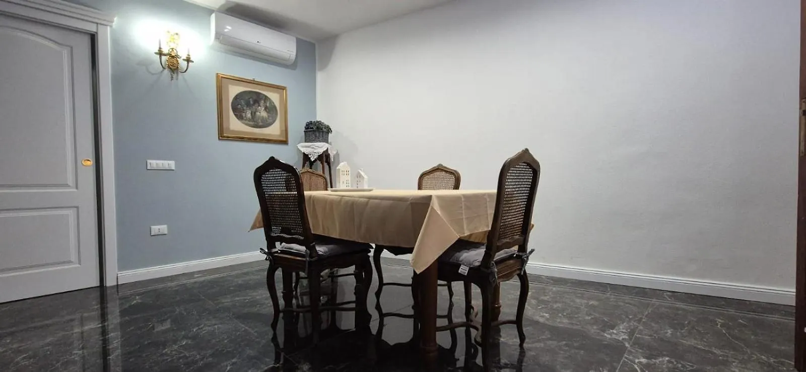 Hotel Mb Monolocale In Via XX Settembre Cagliari