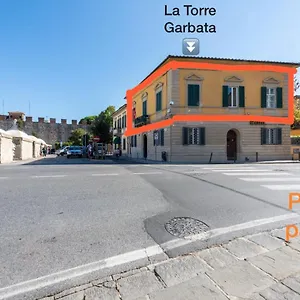https://la-torre-garbata.it-tuscanyhotel.com