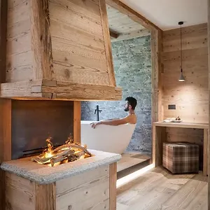 https://sci-sport-rooms-suites.it-lombardy.com